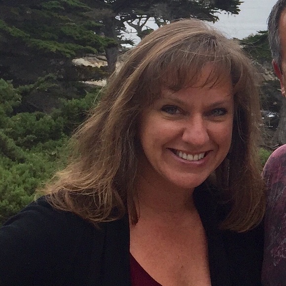 Meet your Posher, Cori - Picture 1 of 1